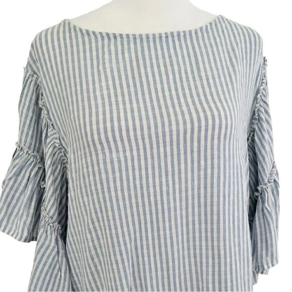 Chelsea & Theodore blue/white striped relaxed fit top, ruffled sleeves size M. - Picture 2 of 8